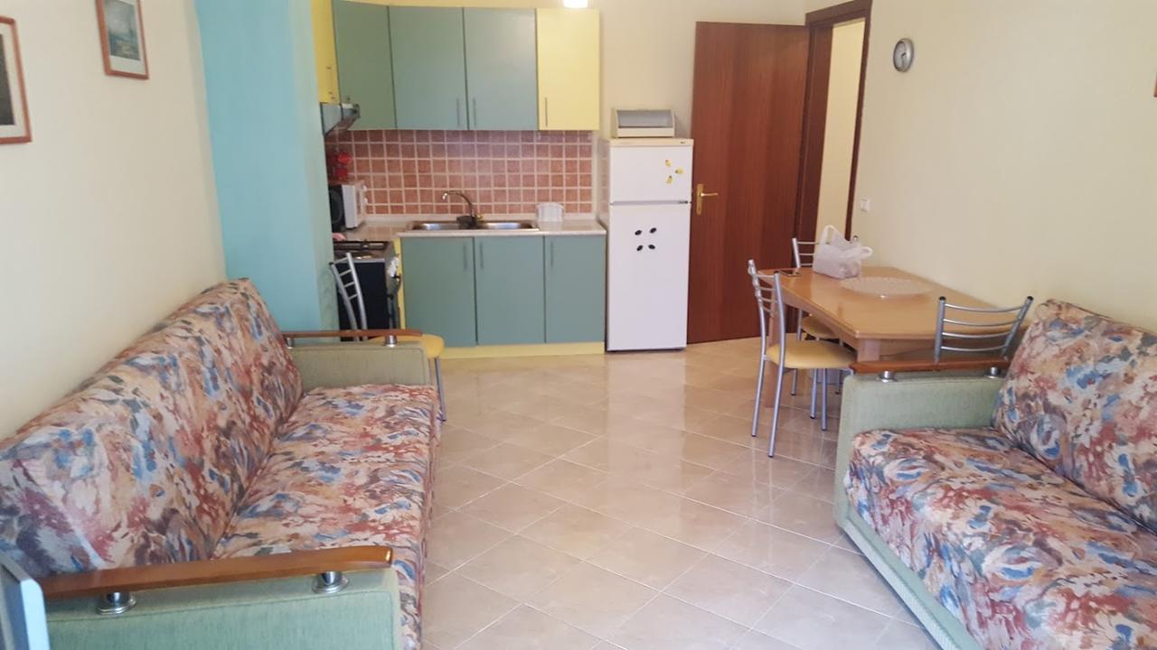 J&A Beachside Apartment 格勒姆 外观 照片